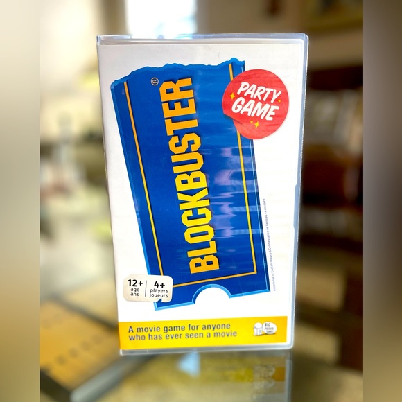 Game BLOCKBUSTER in a VHS Case Family Fun Game Night Cabin Games Laugh A Lot Fun - Picture 1 of 8